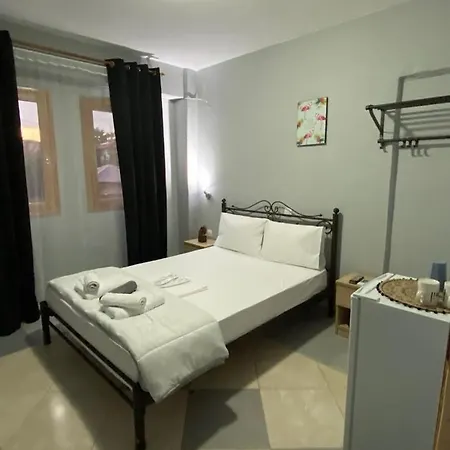 Alexandros Apartments Afytos Exterior photo