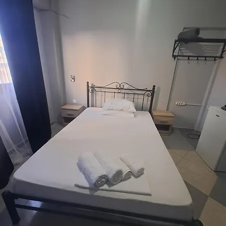 Alexandros Apartments Afytos Exterior photo