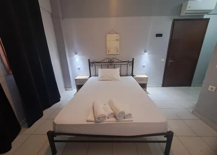 Alexandros Apartments