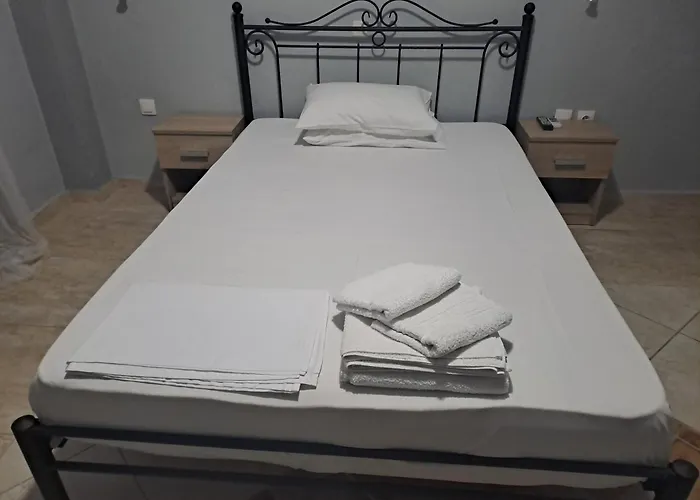 Alexandros Apartments